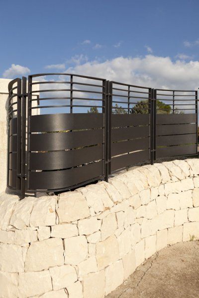 Cancello e recinzione in ferro rivestito a polvere
